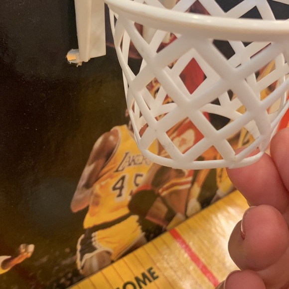 1988 NBA  Miniature Basketball GAME  - 1988 - Cadaco - Great Condition - Picture 6 of 14